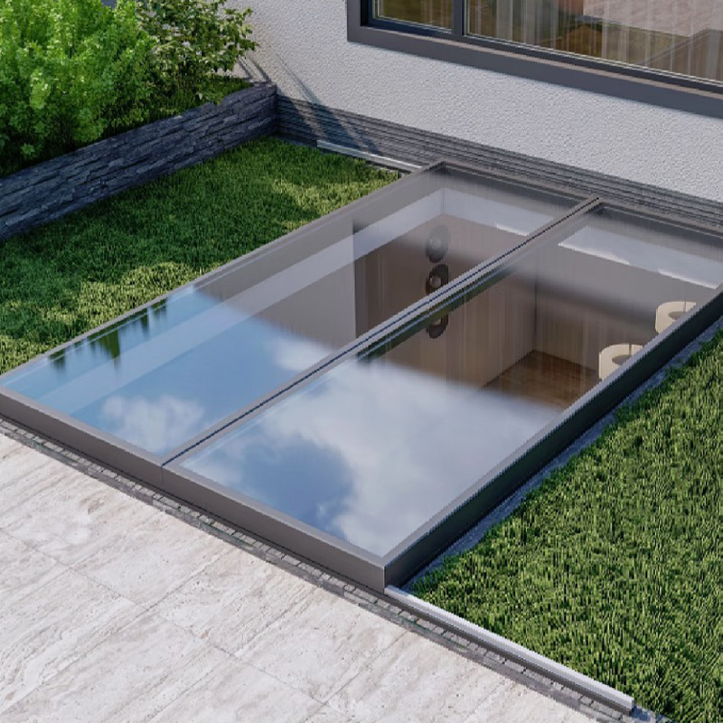 Świetlik przesuwny ze stopu aluminium (system Silent Track)